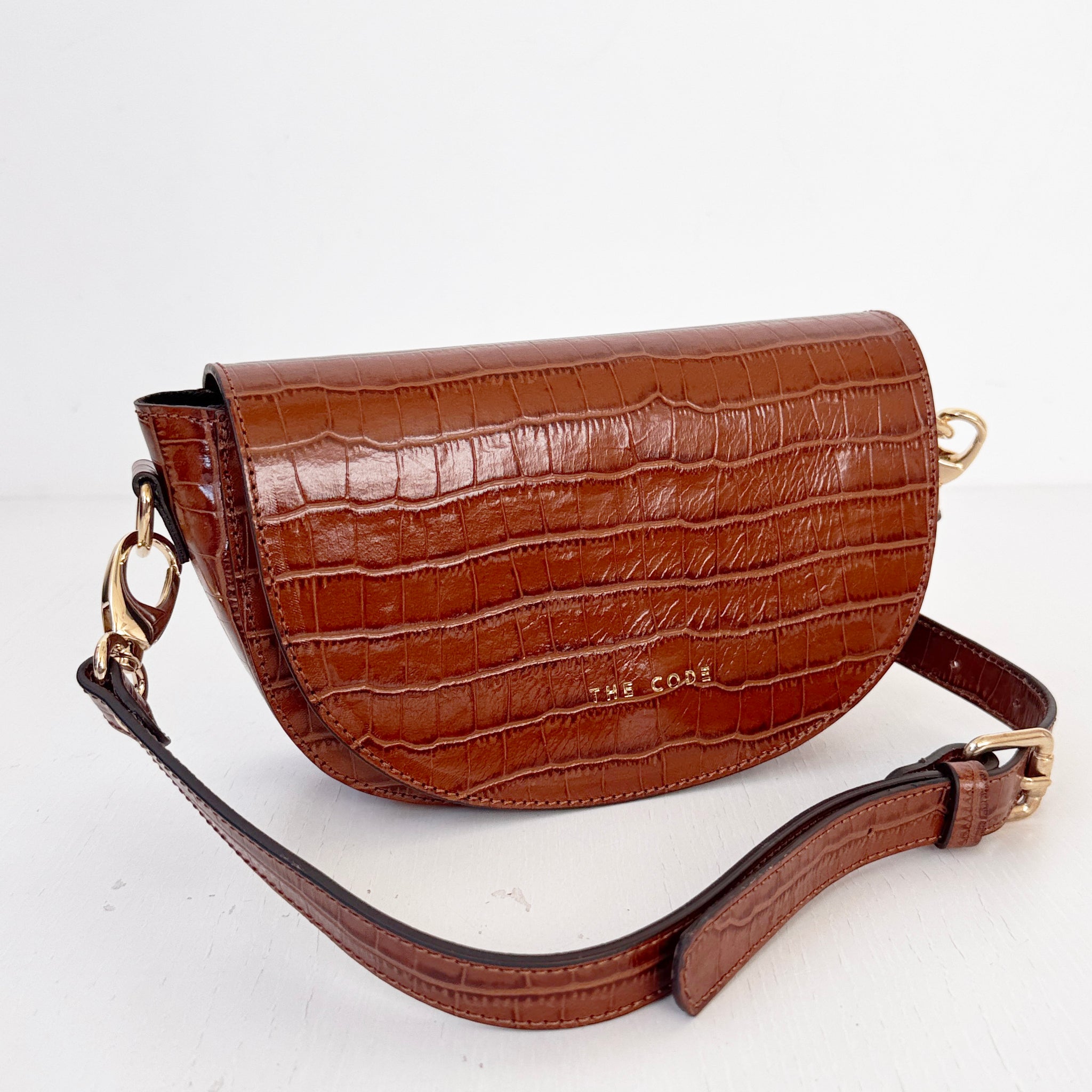 Alma crossbody bag in hazelnut brown