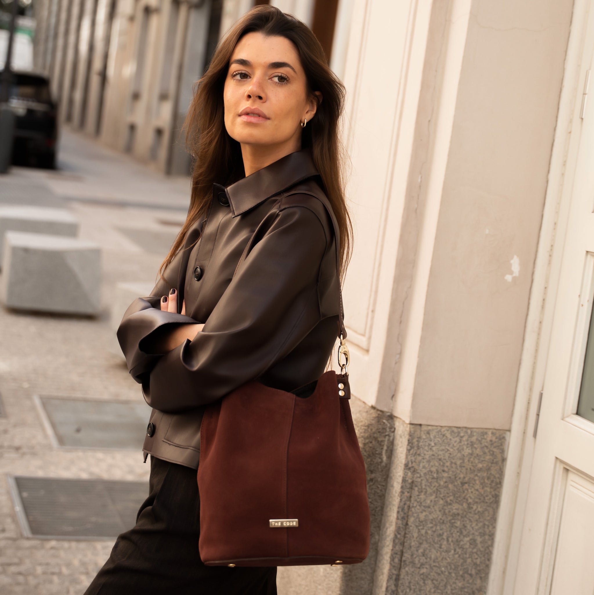 Bombonera Julieta serraje marrón pardo