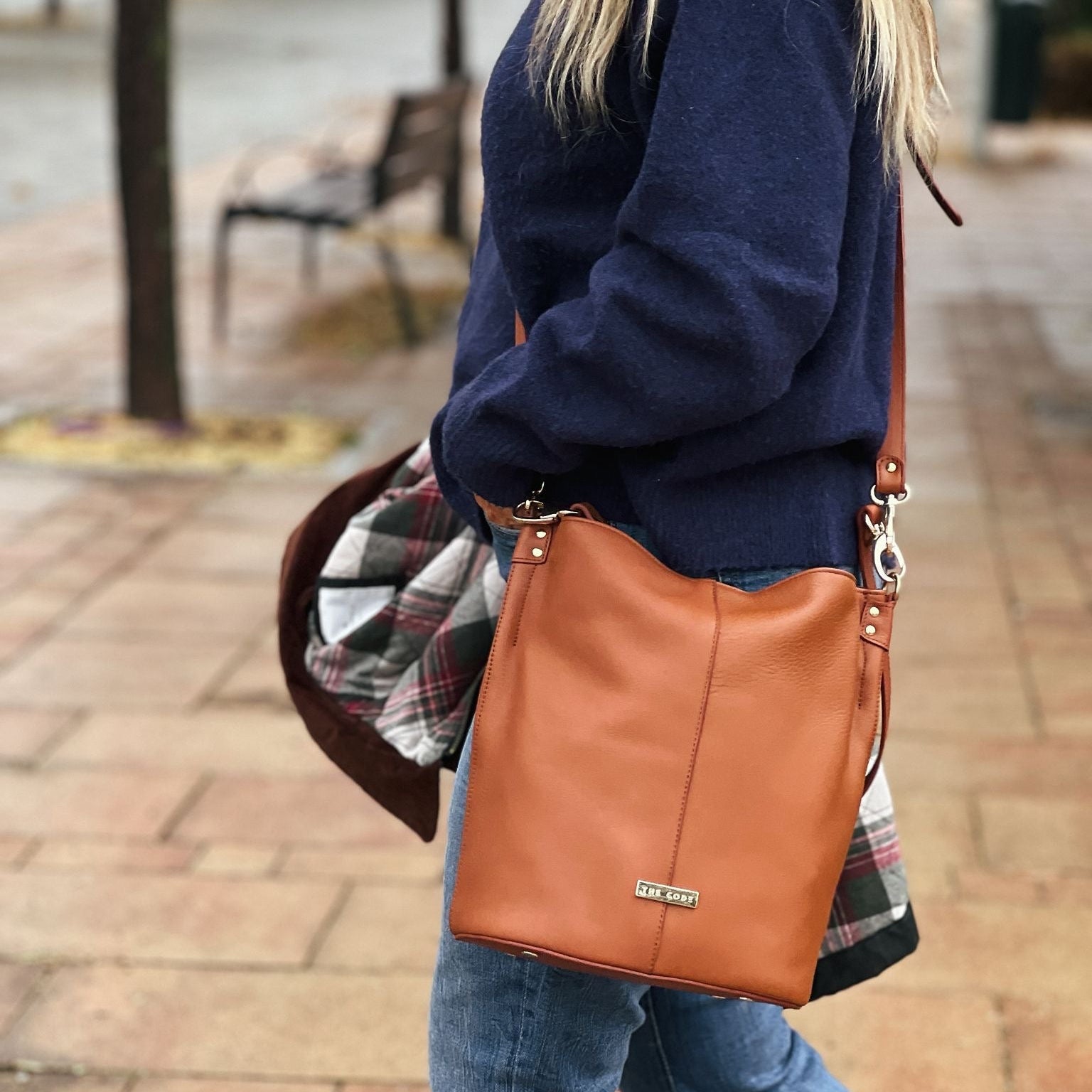 Bombonera Julieta cuero liso