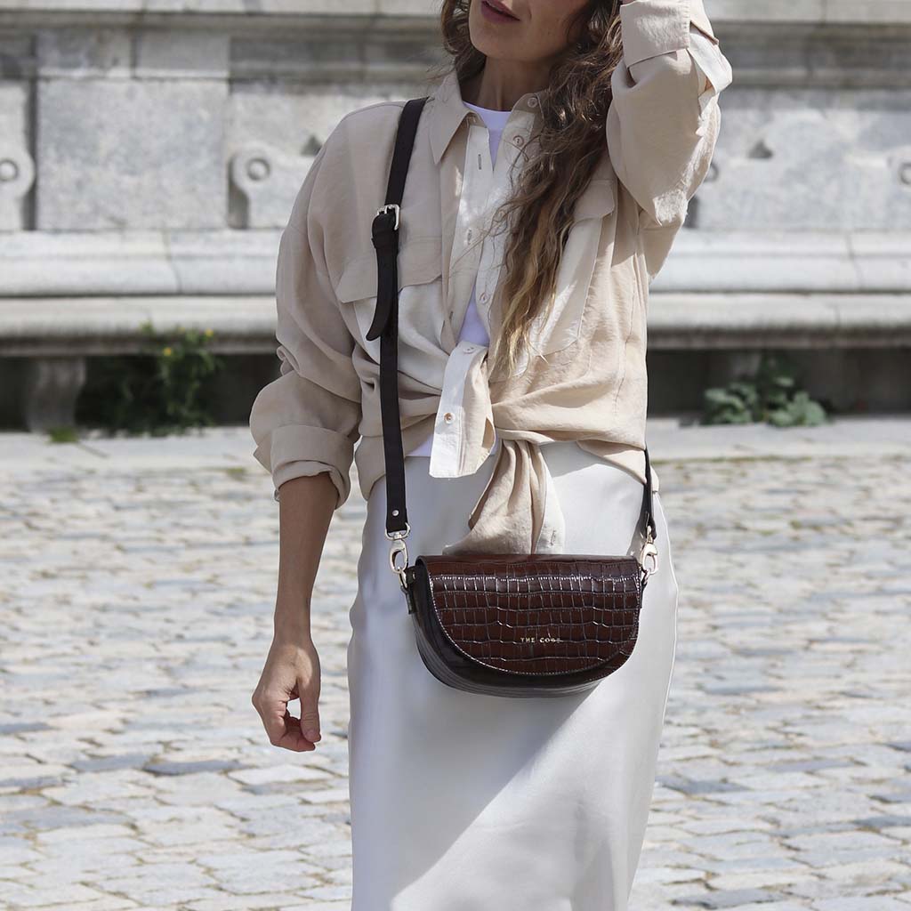 Dark brown alma leather bag
