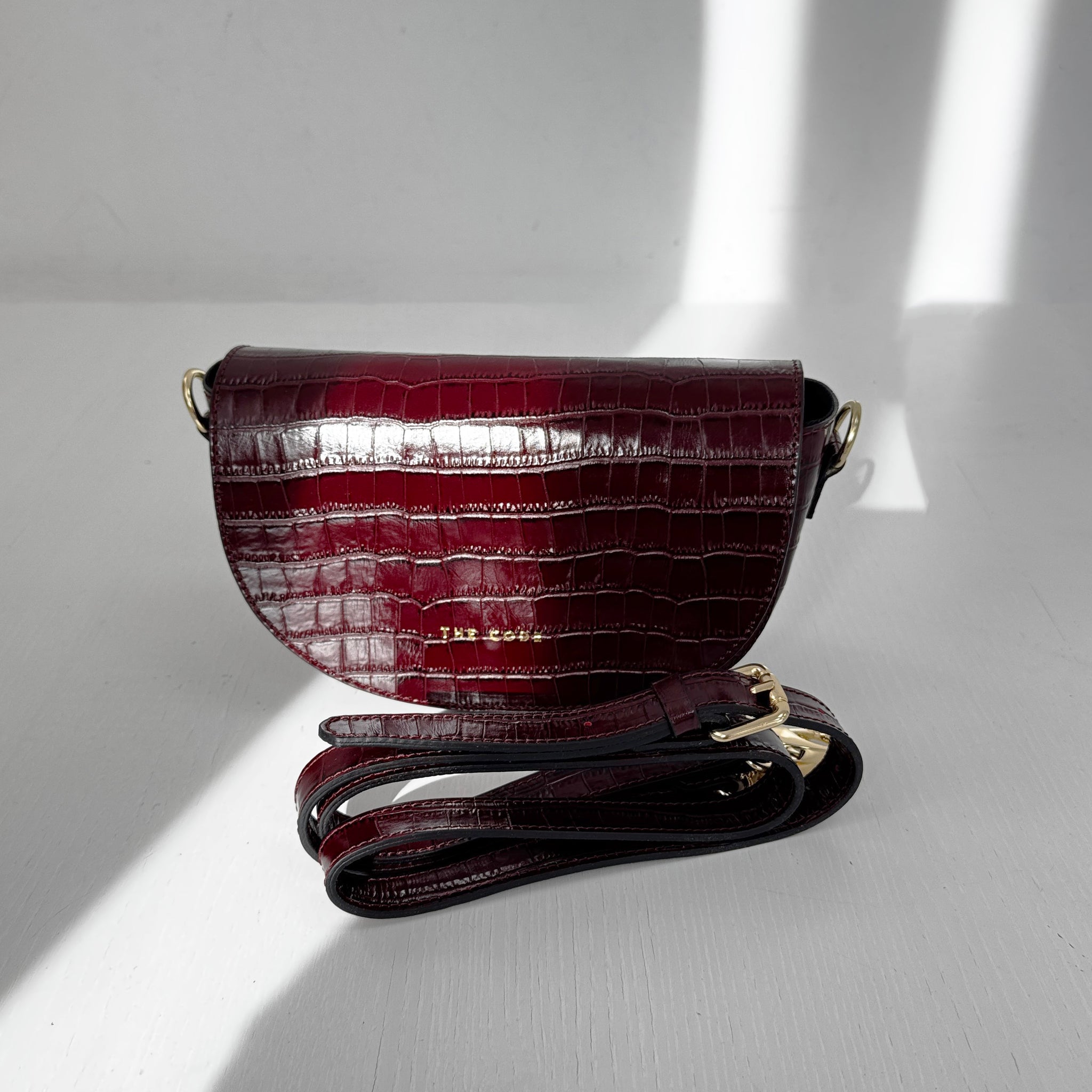 Bolso Shopping De Piel En Color Burdeos Leandra