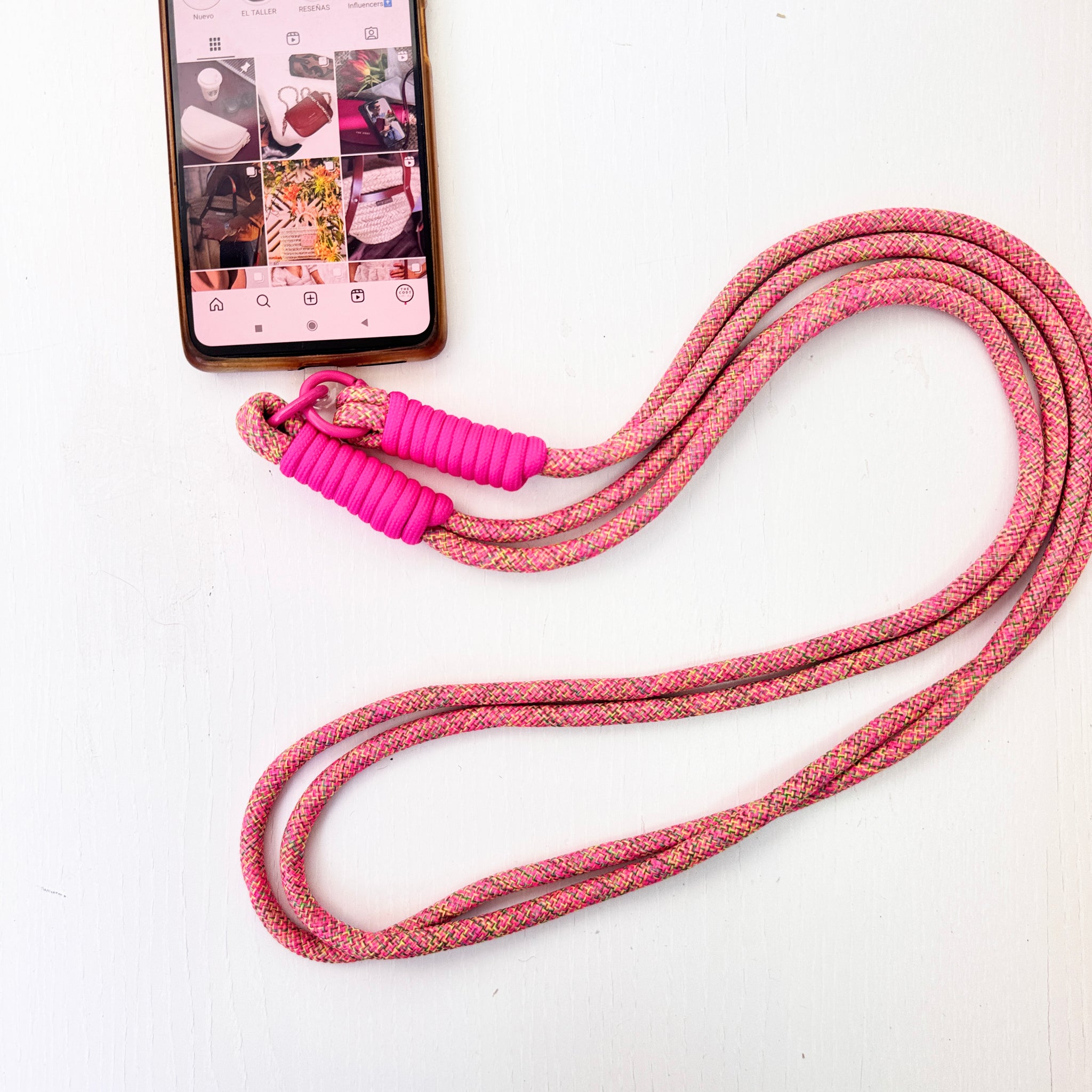Colgador CAMPER fucsia