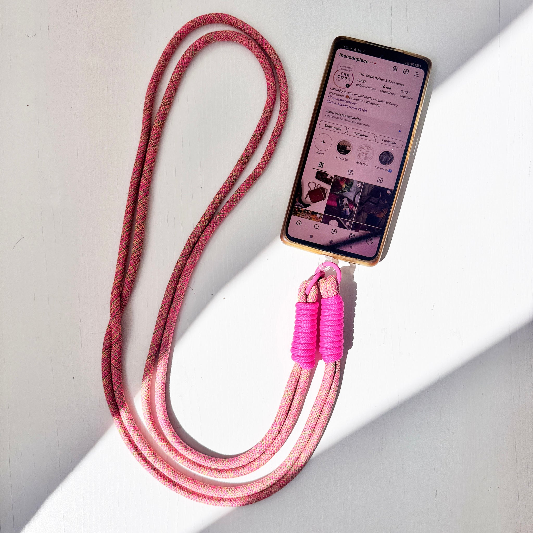 Colgador CAMPER fucsia