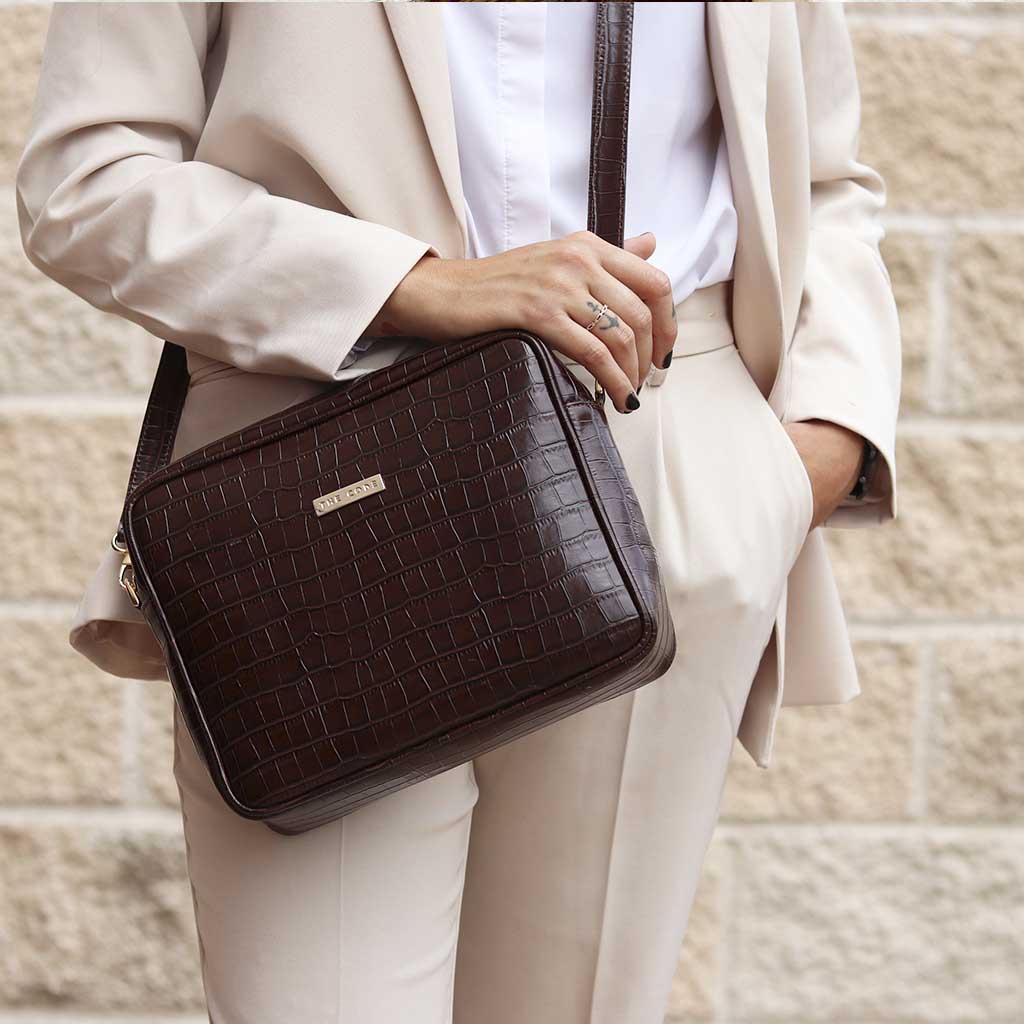 Carlota hazelnut shoulder bag