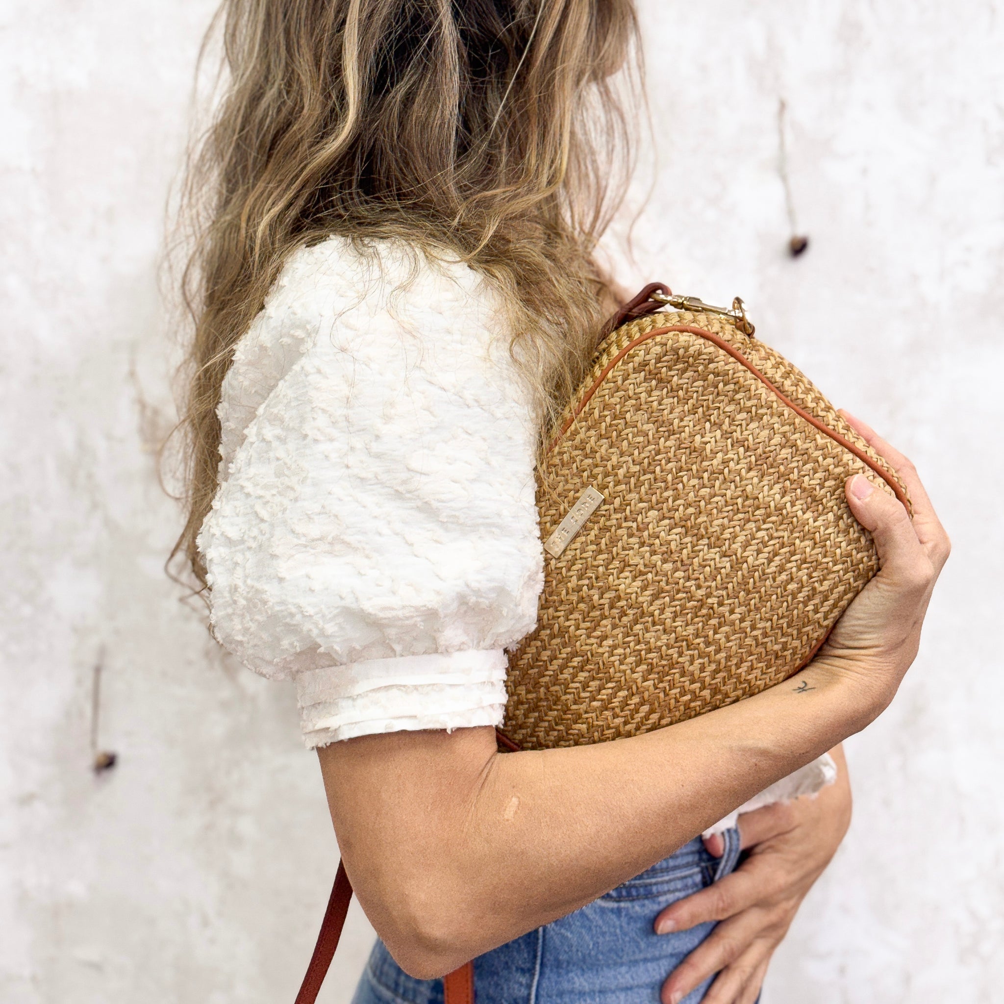 Bandolera Carlota Rafia y cuero