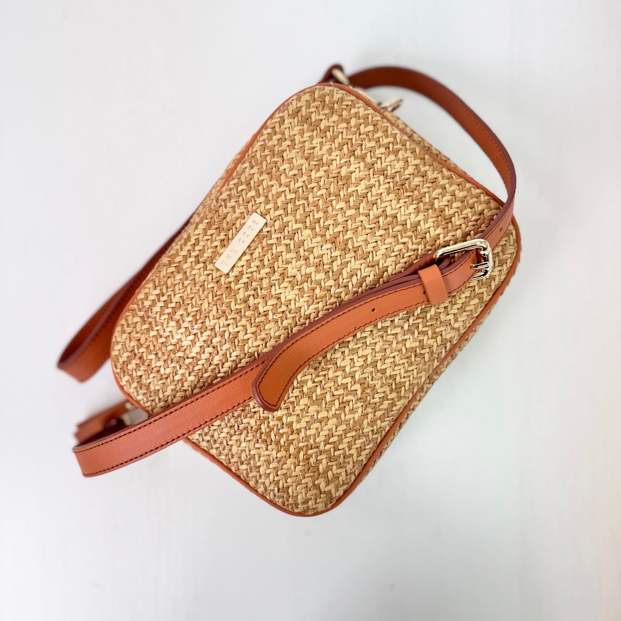 Bandolera Carlota Rafia cuero
