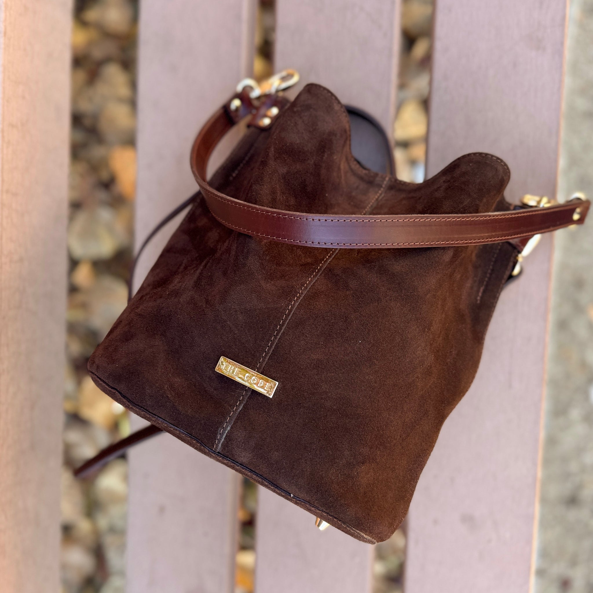 Bombonera Julieta chocolate suede