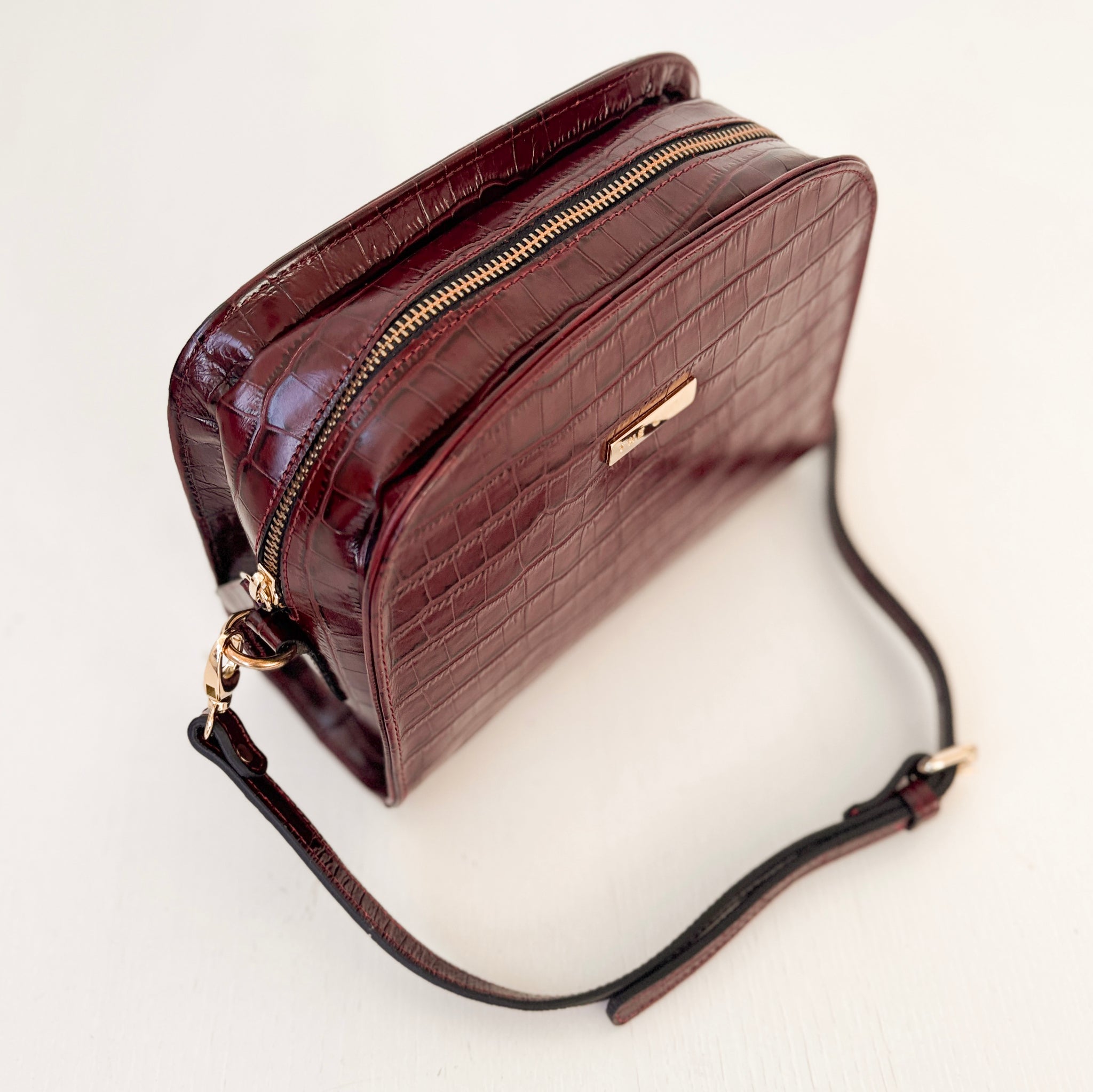 Casandra hazelnut shoulder bag