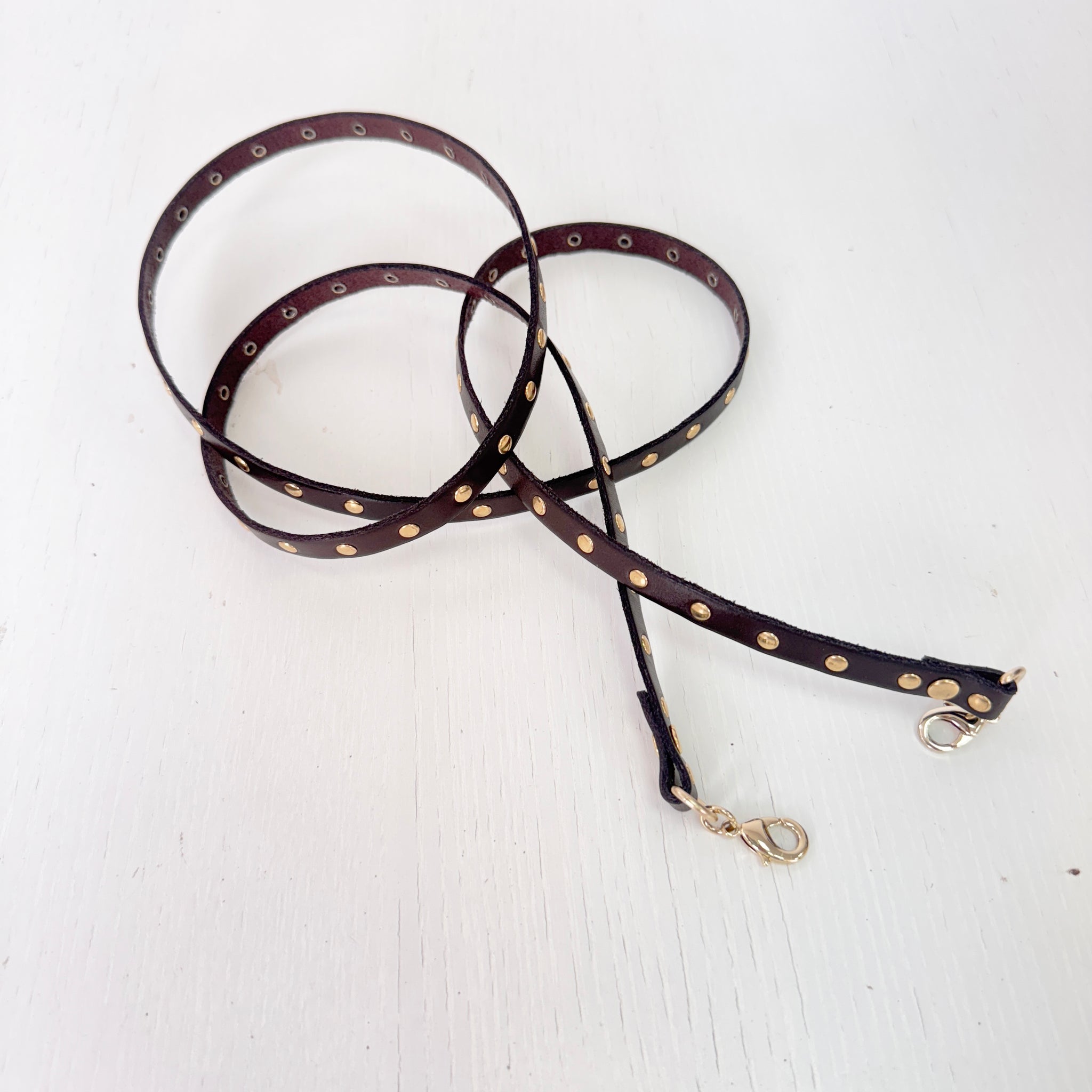 Colgador móvil tachas chocolate