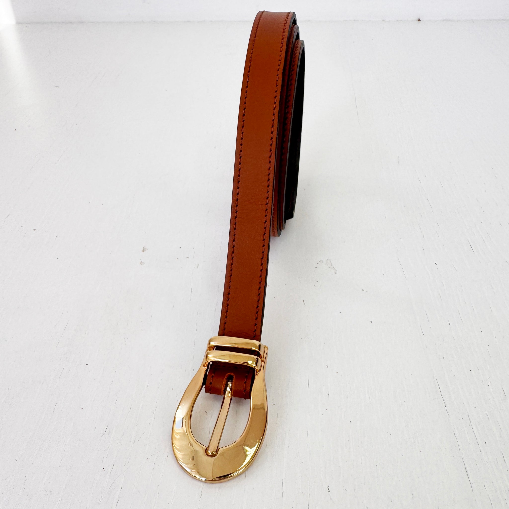 Cinturón Slim marrón cuero