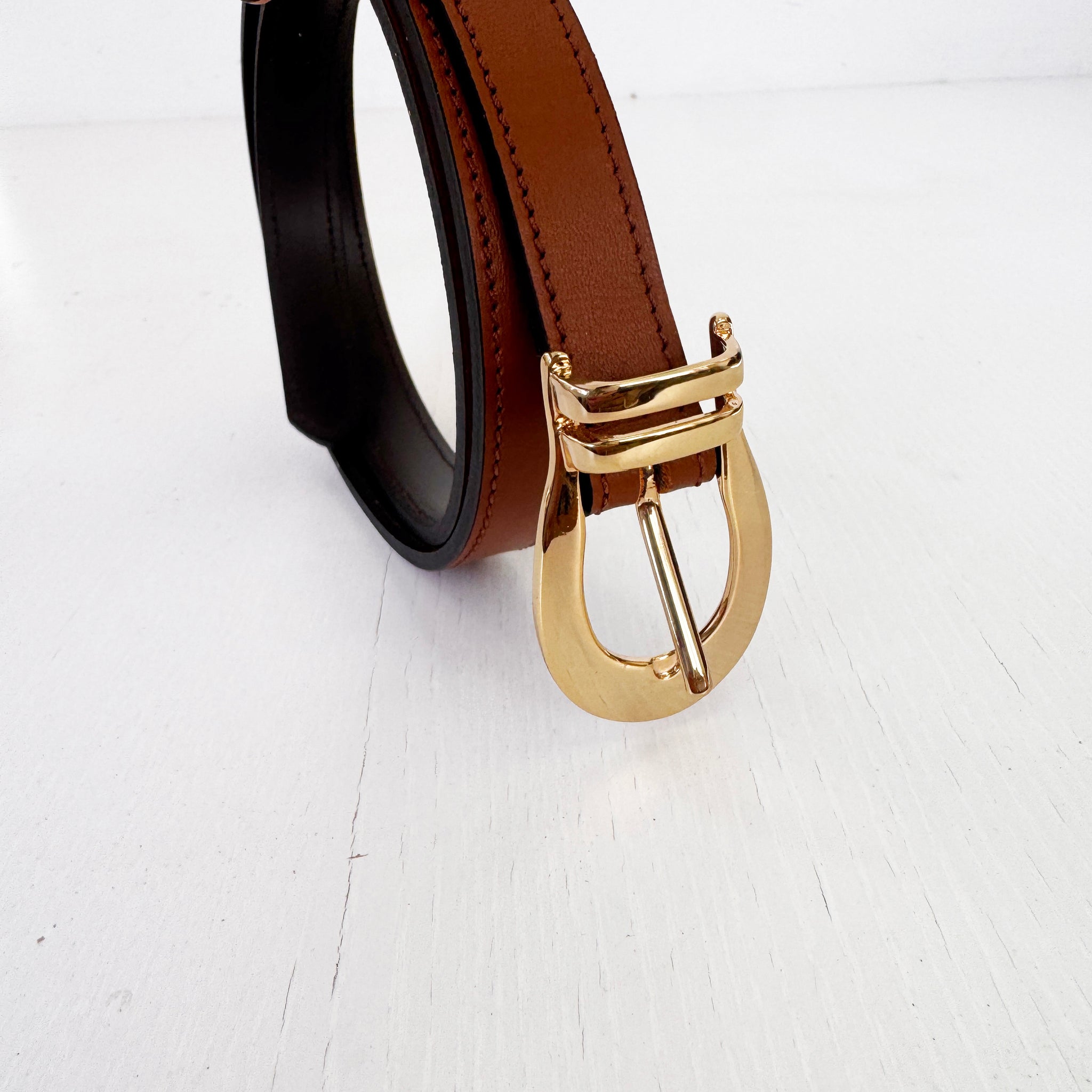 Cinturón Slim marrón cuero