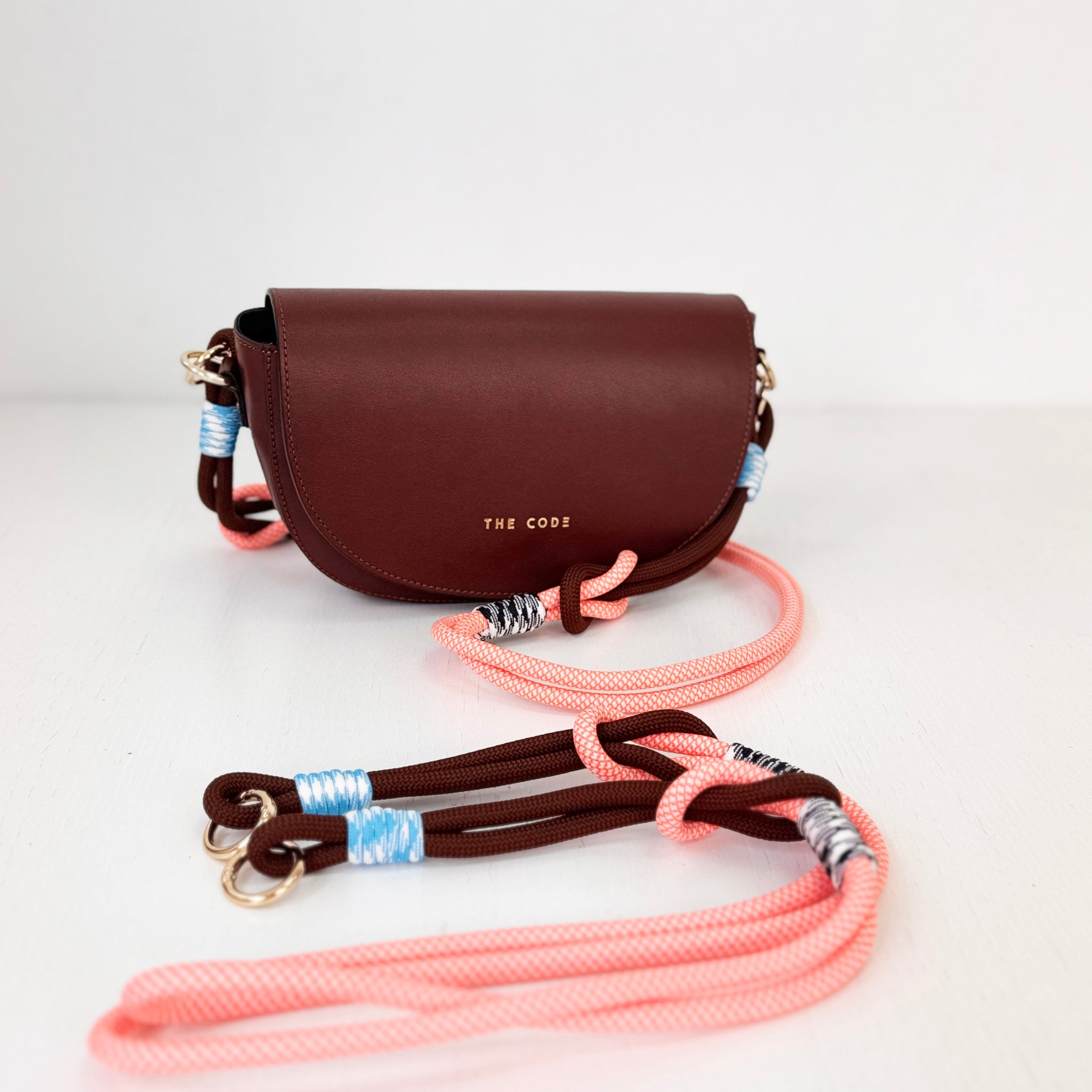 Pumpkin strap handle