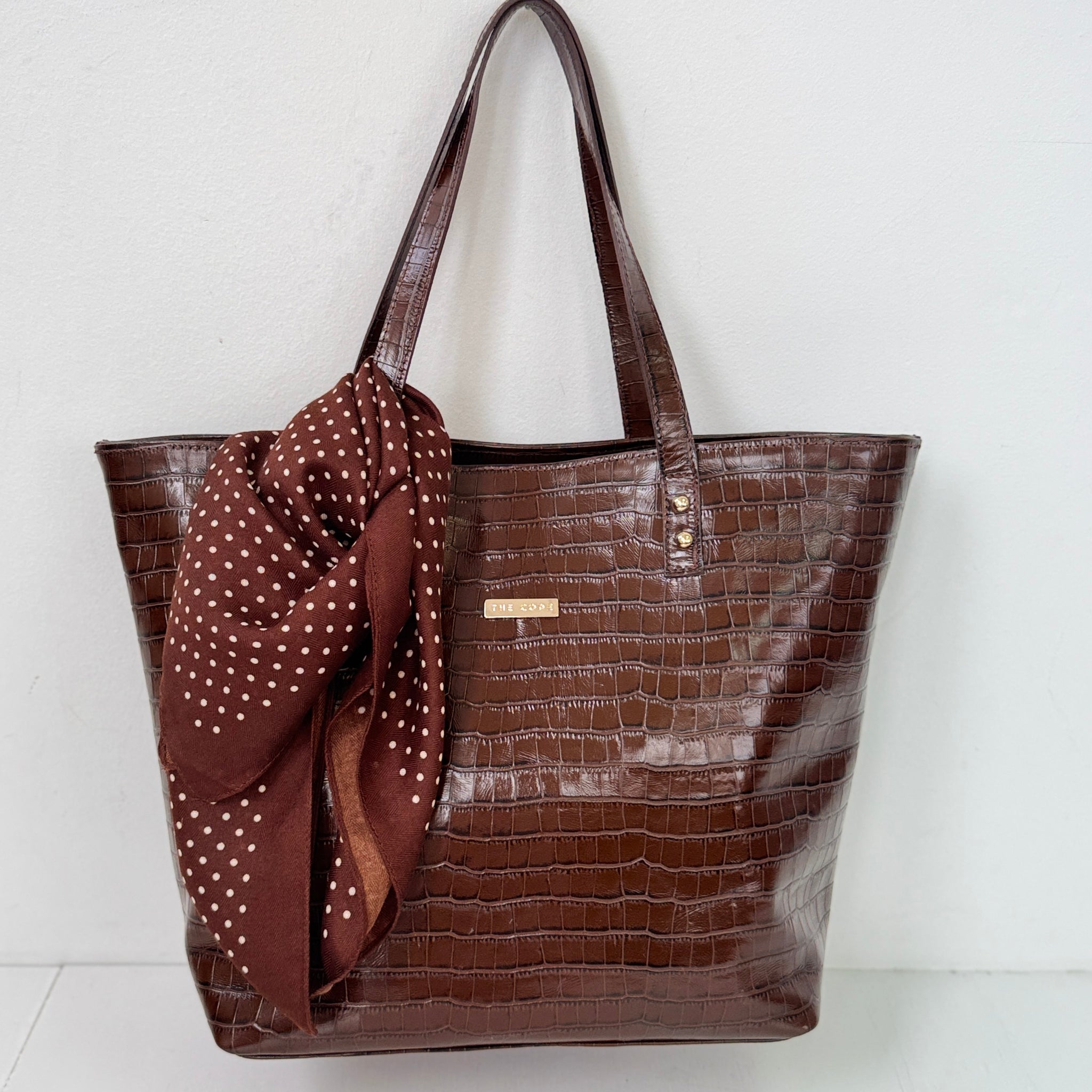 Pañuelo lunares chocolate