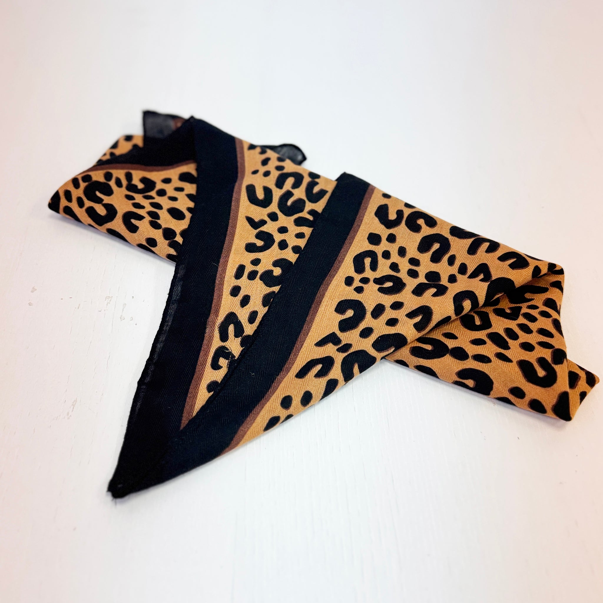Pañuelo Leo animal print