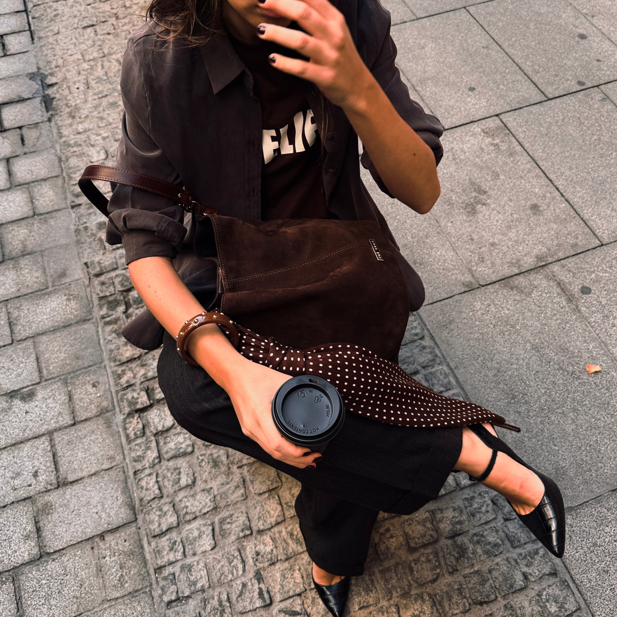 Bombonera Julieta chocolate suede