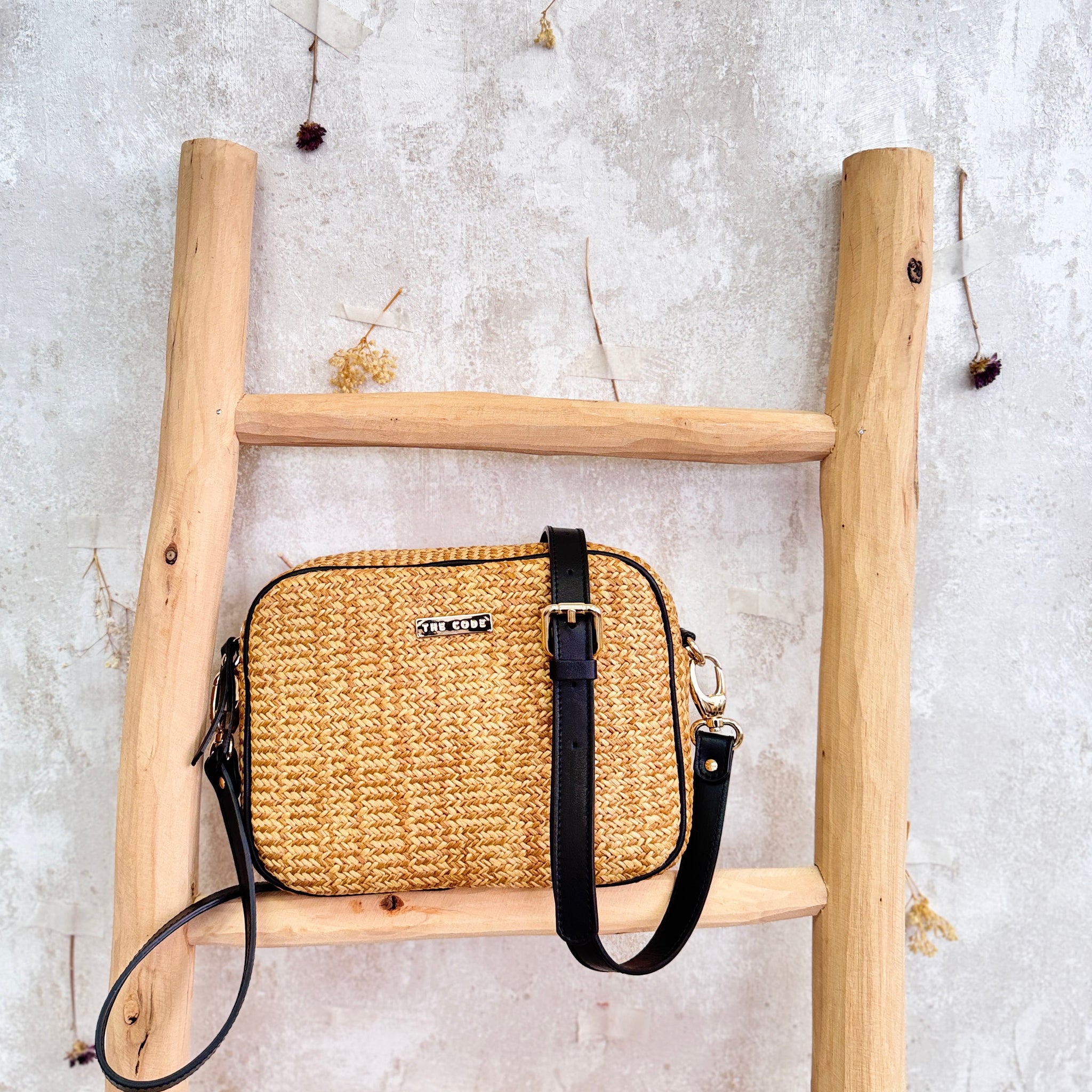 Bandolera Carlota Rafia negro