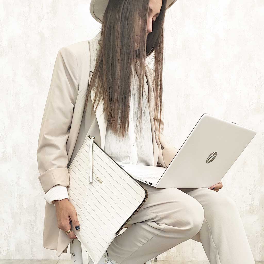 Alex document holder brown
