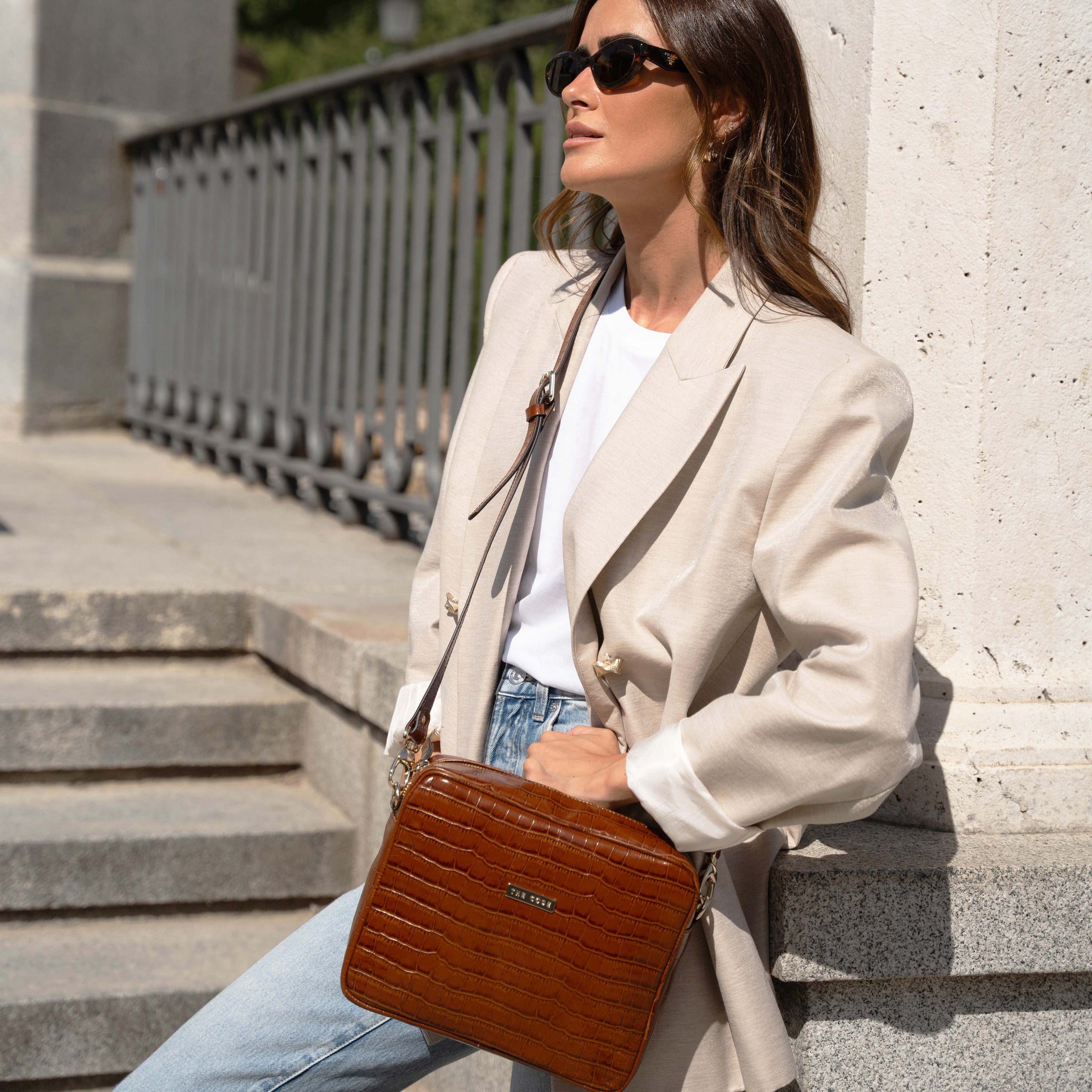 Bolsos de piel rebajados deals