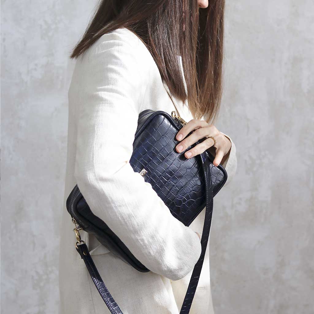 Carlota hazelnut shoulder bag