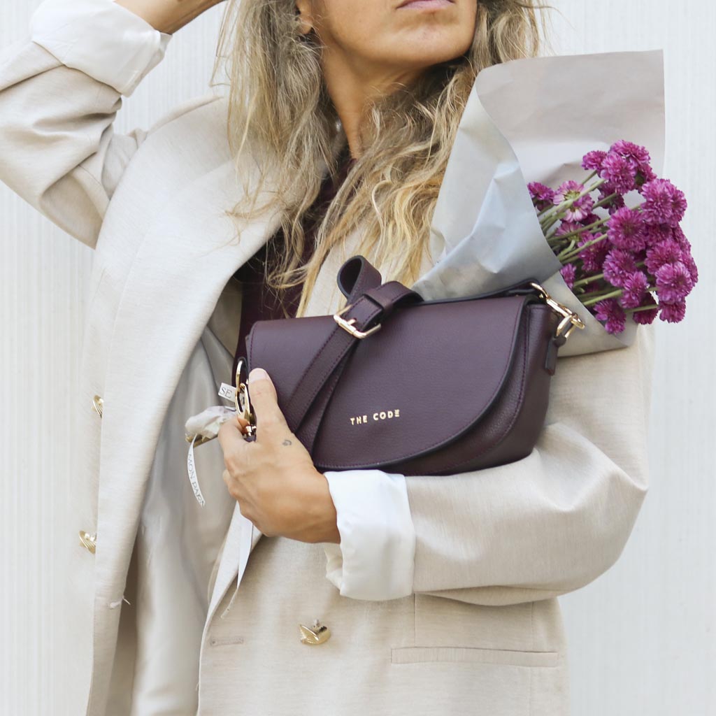 Burgundy alma leather bag