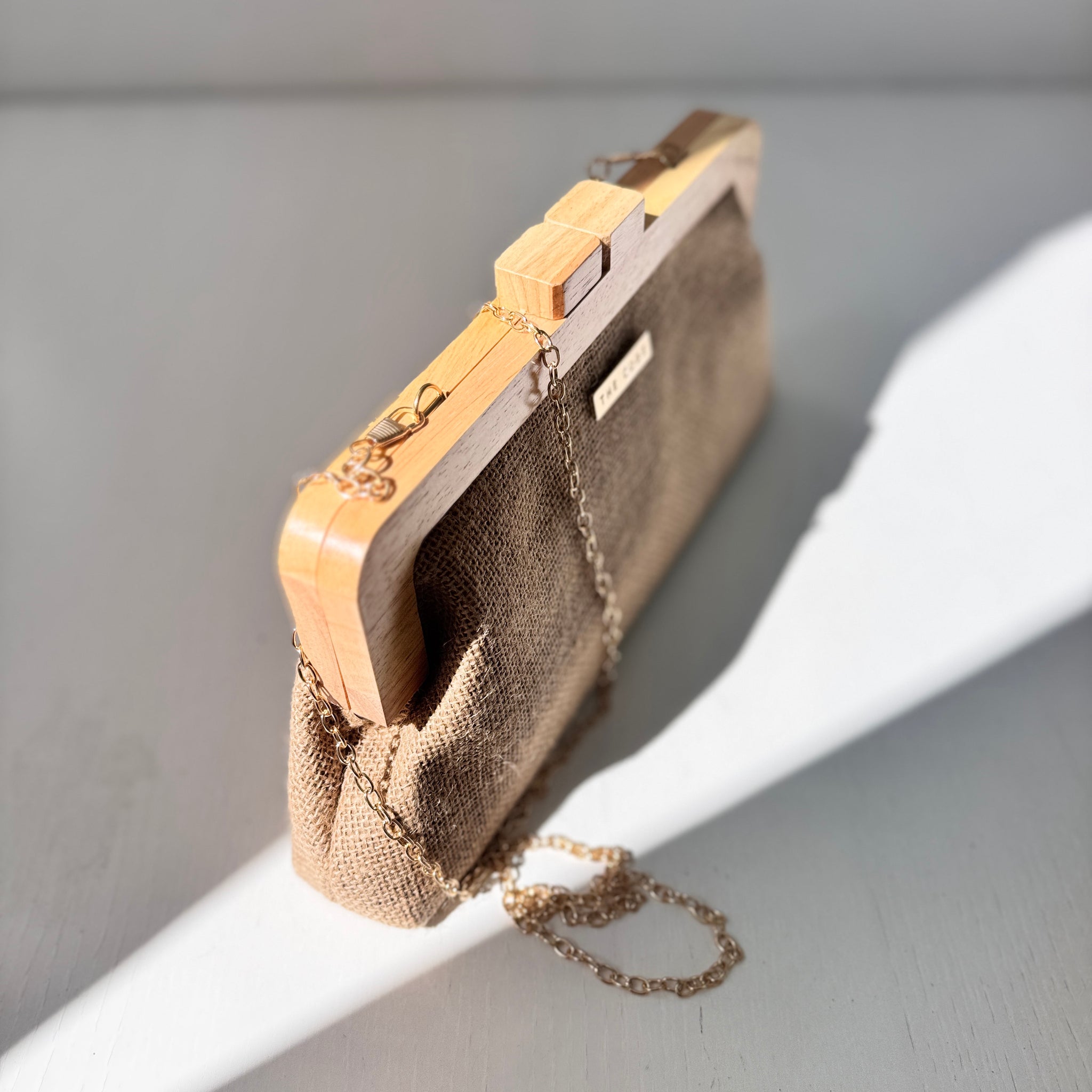 Clutch Sahara tostado