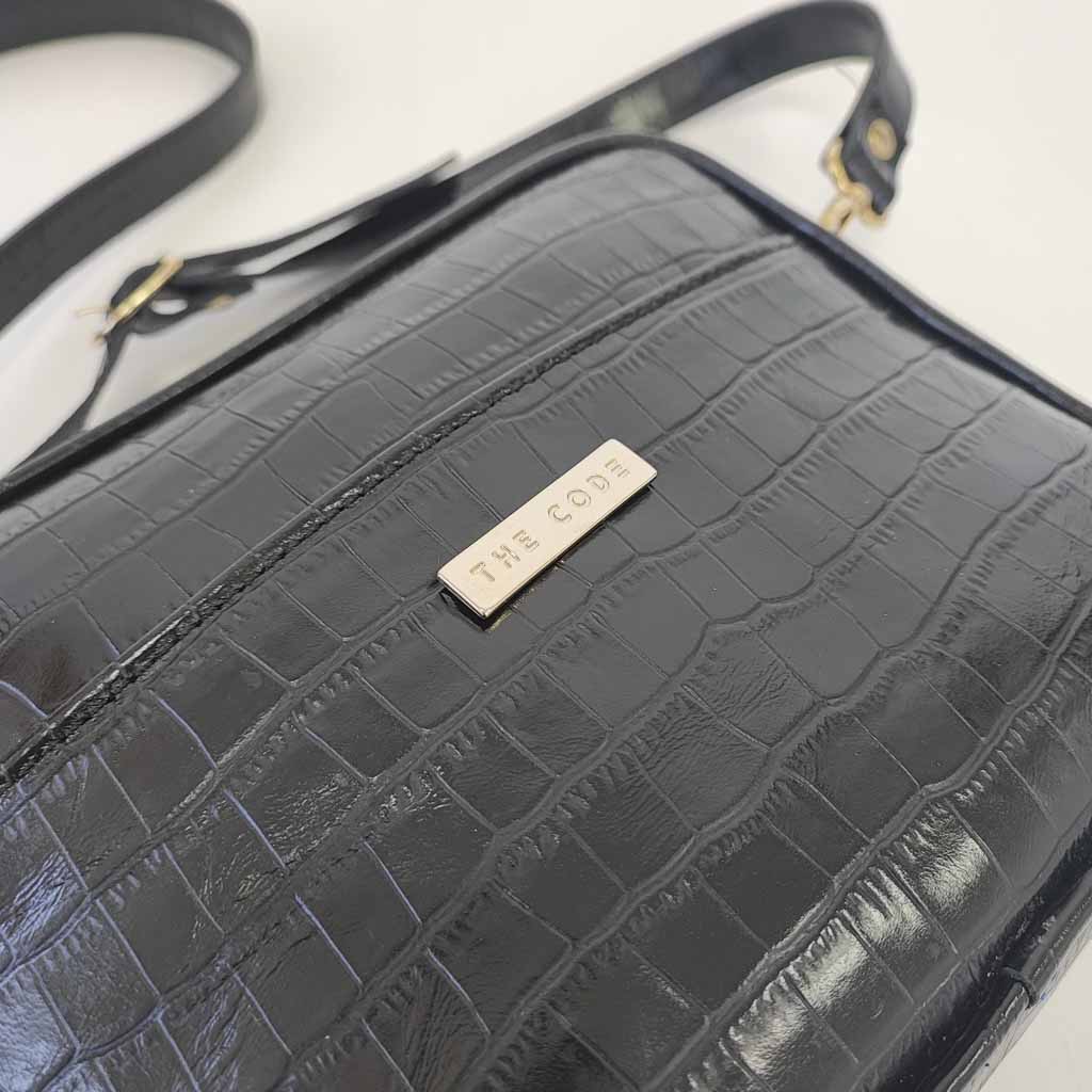 Carlota black shoulder bag