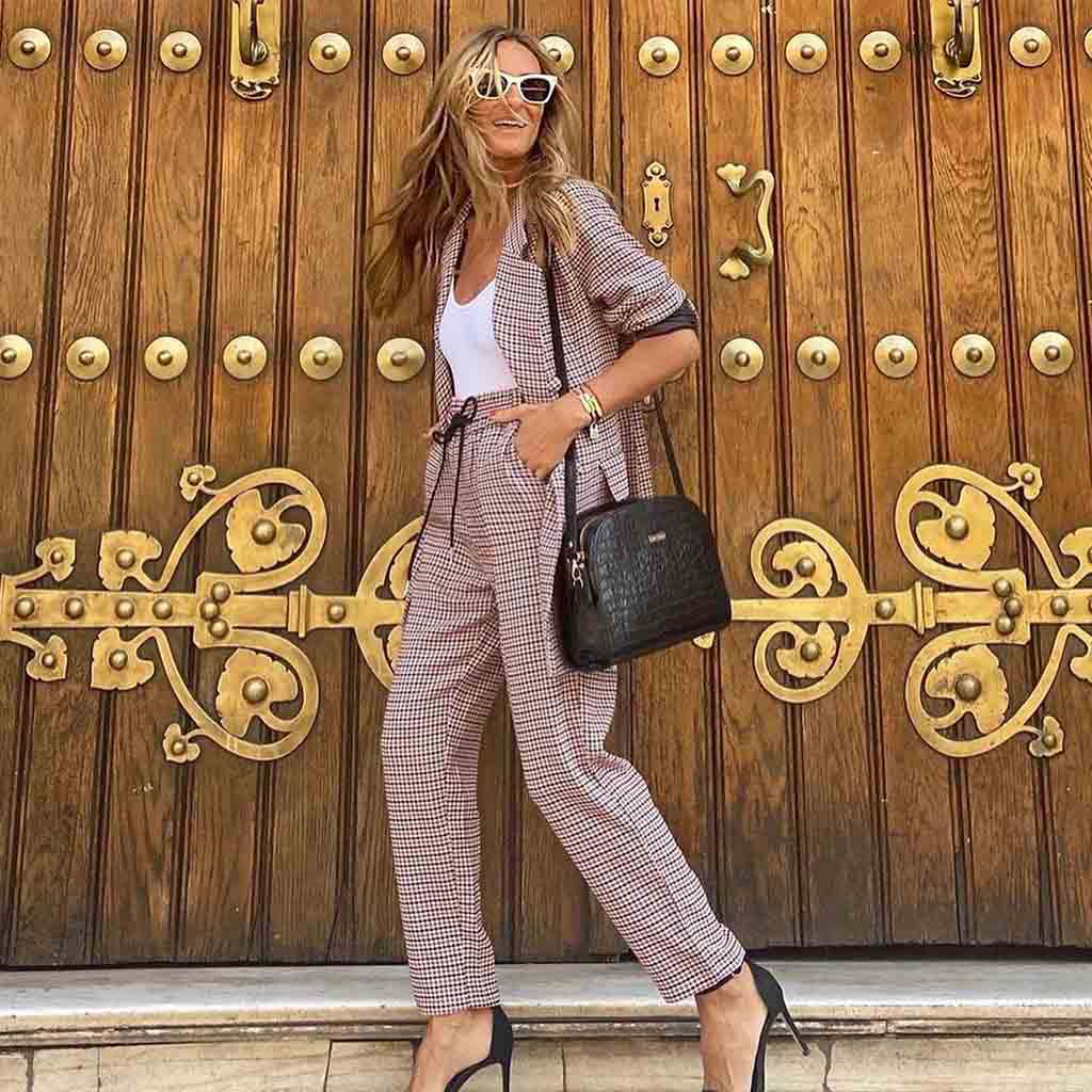 Casandra black shoulder bag
