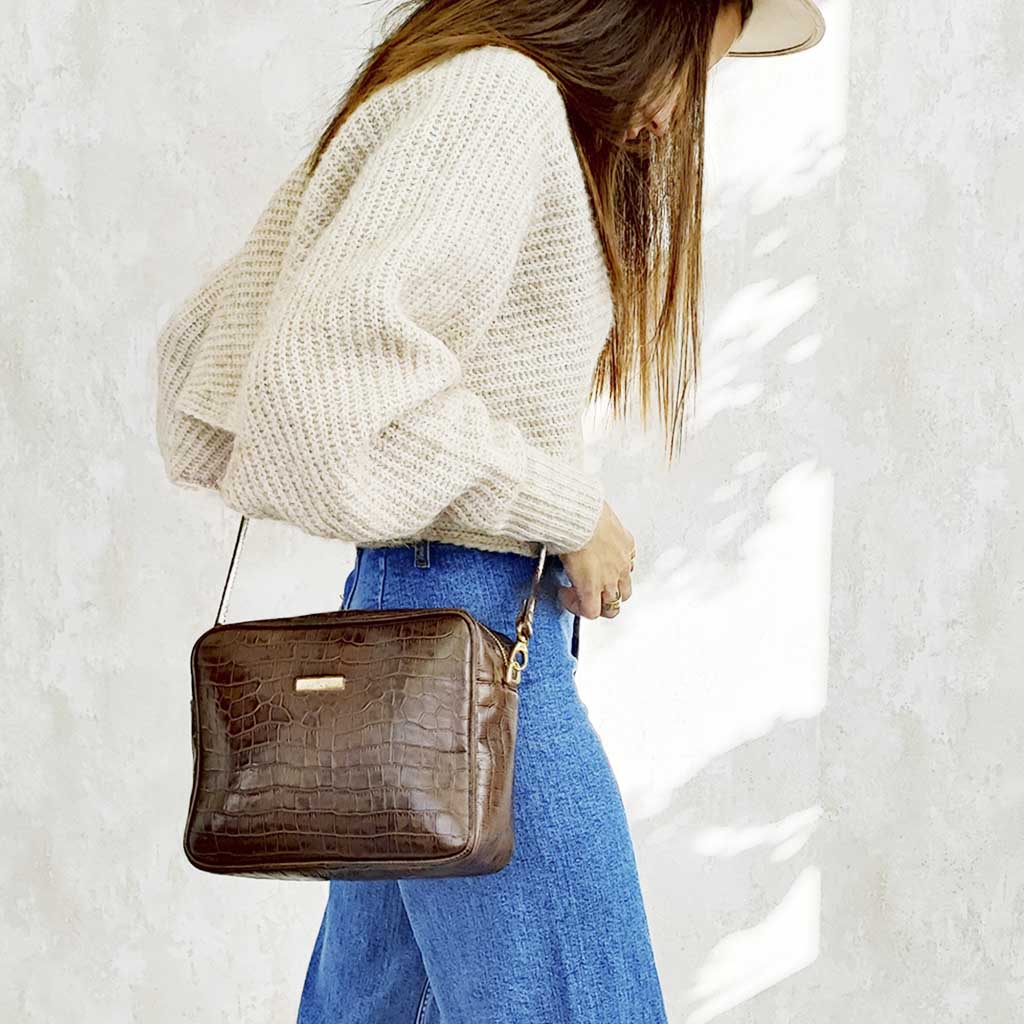 Carlota hazelnut shoulder bag