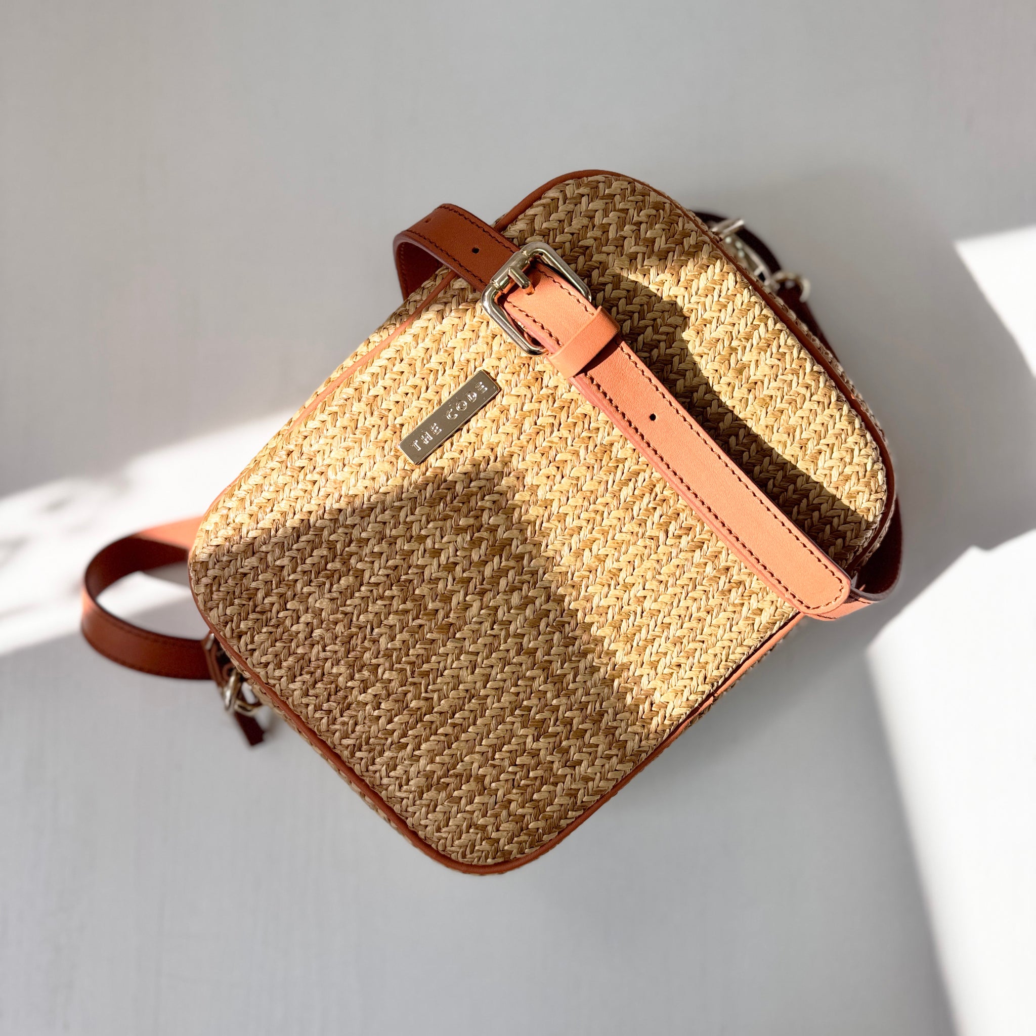 Bandolera Carlota Rafia cuero