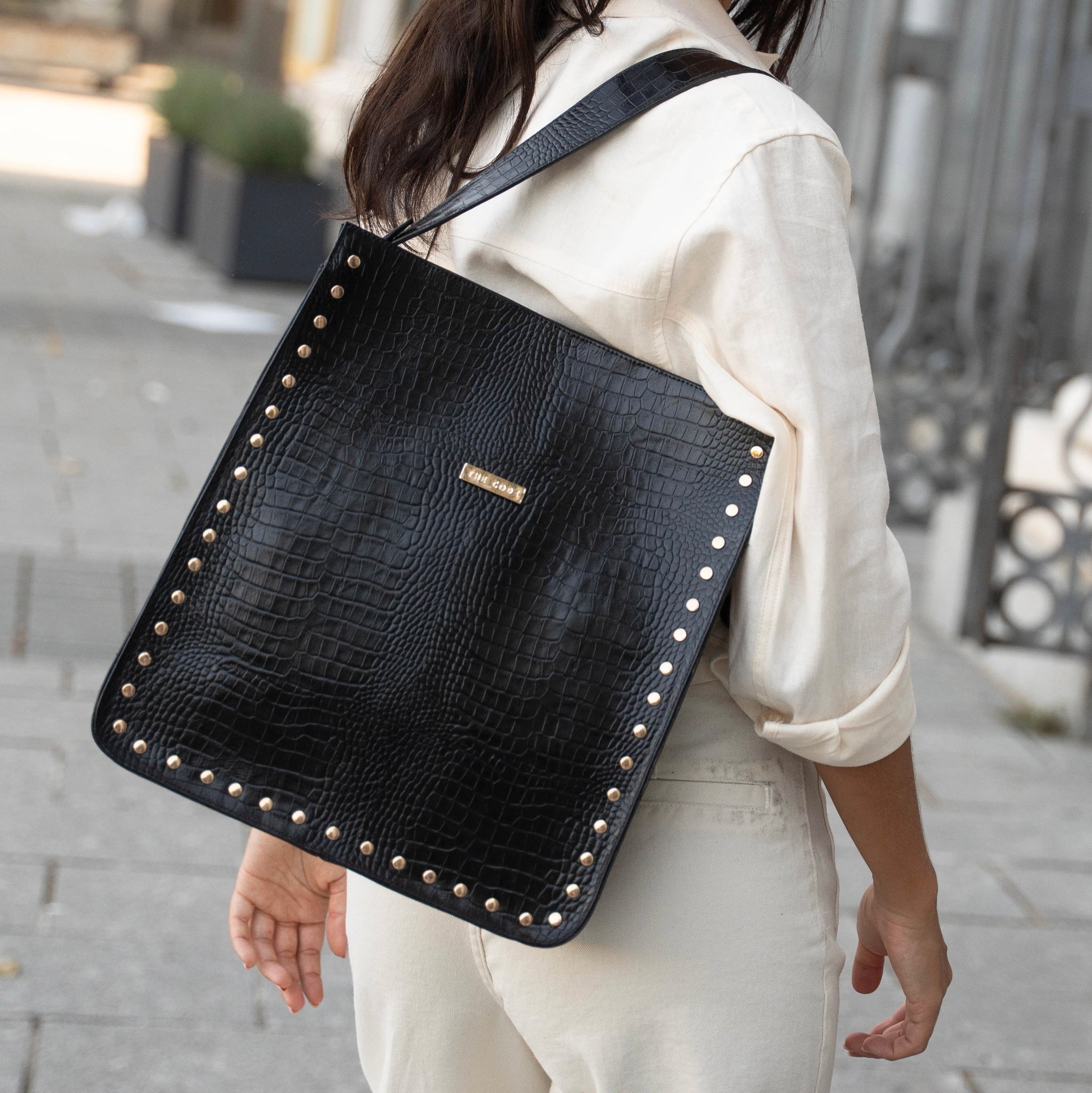 Black Sagrario Shopper
