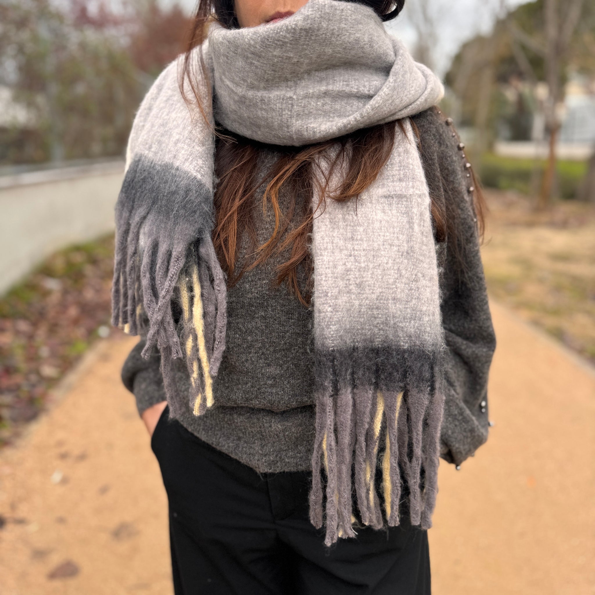 Bufanda Sofi tonos grises