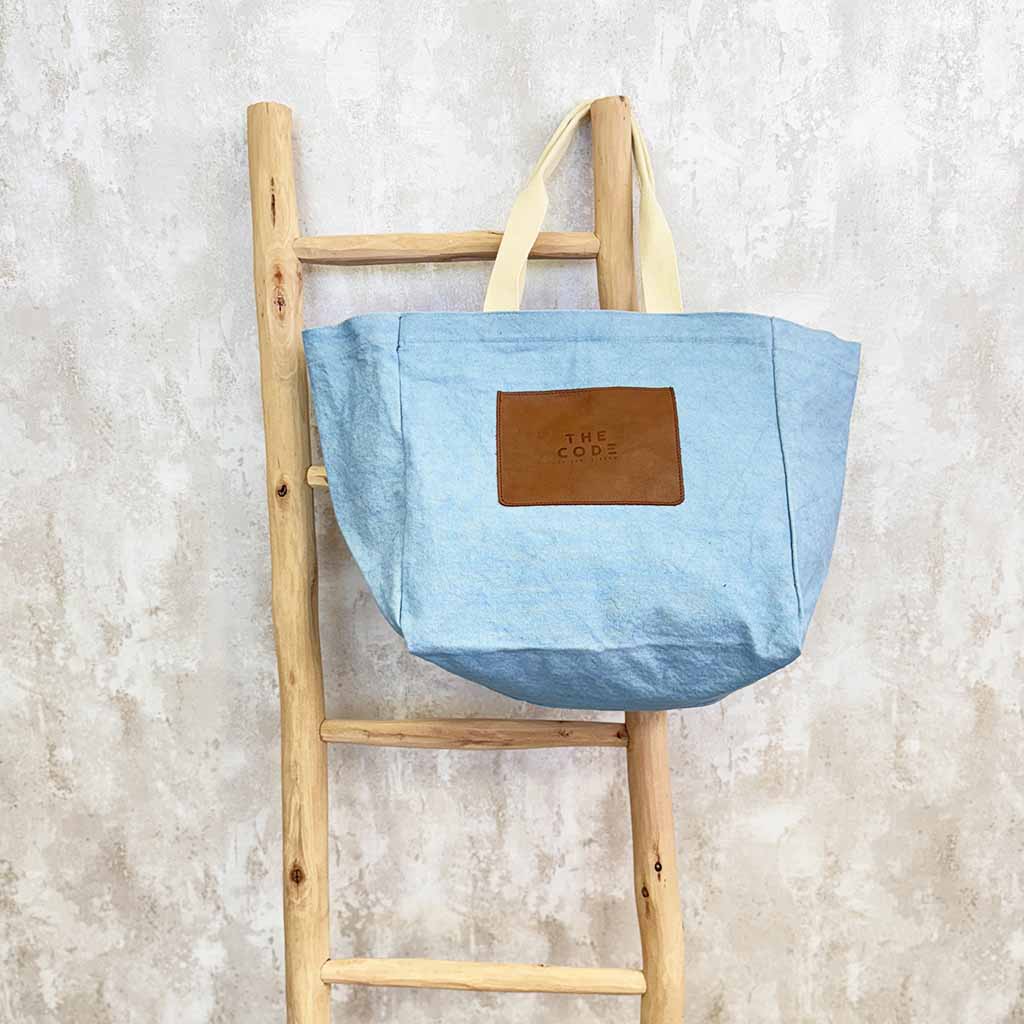 Shopping bag azul claro