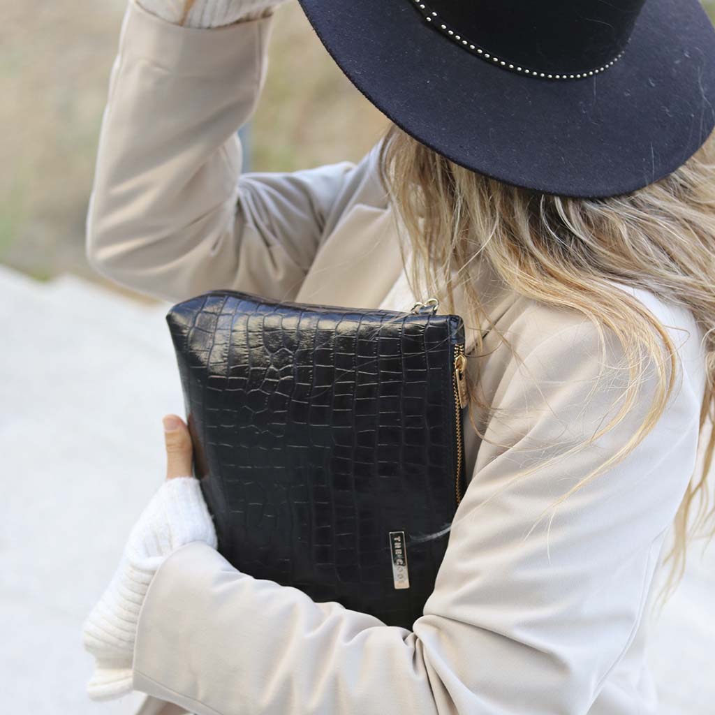 Creta black envelope