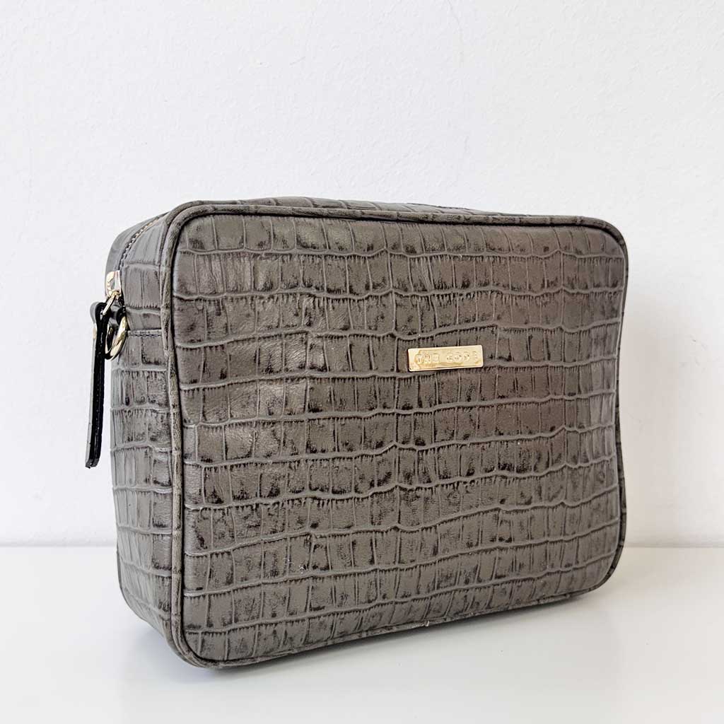 Carlota hazelnut shoulder bag