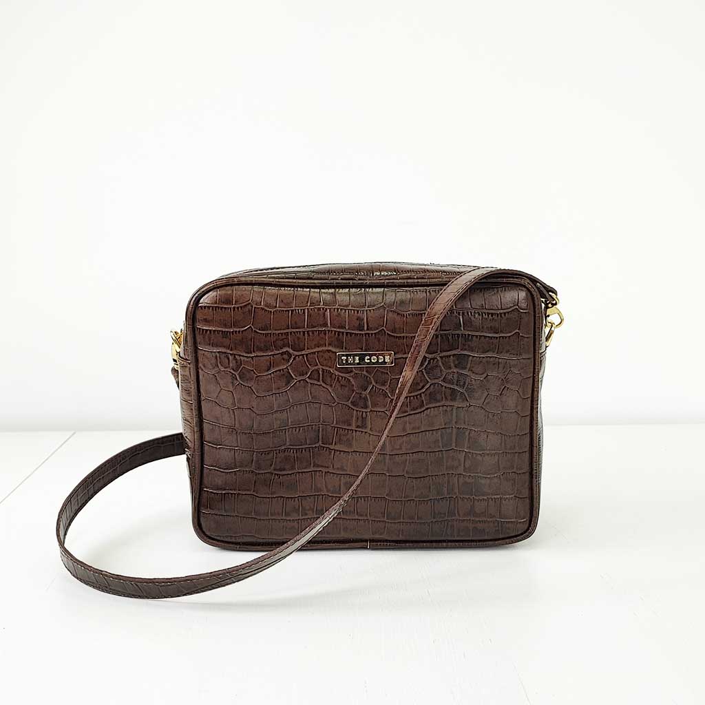 Carlota hazelnut shoulder bag