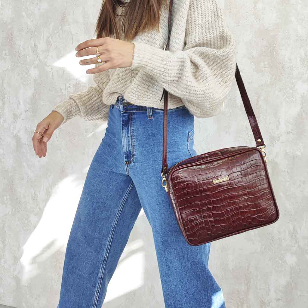 Carlota hazelnut shoulder bag