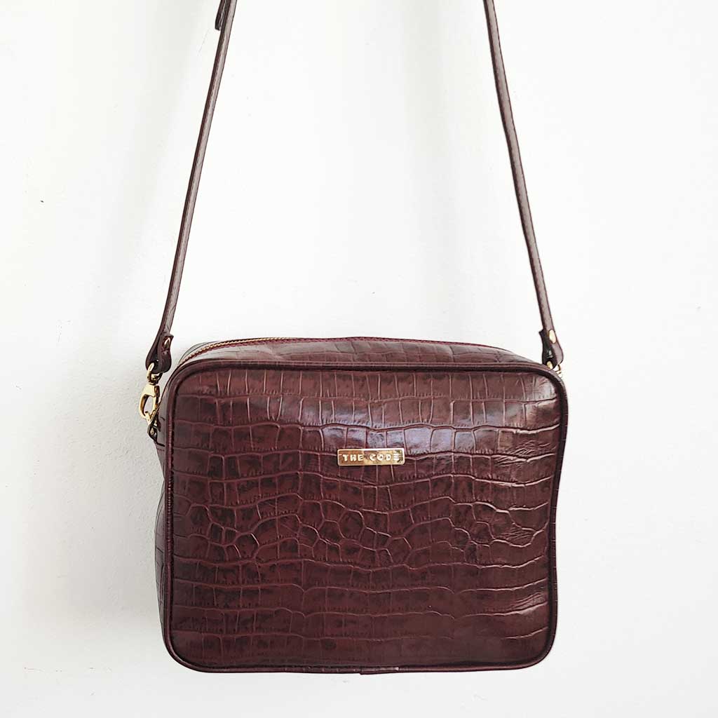 Carlota hazelnut shoulder bag
