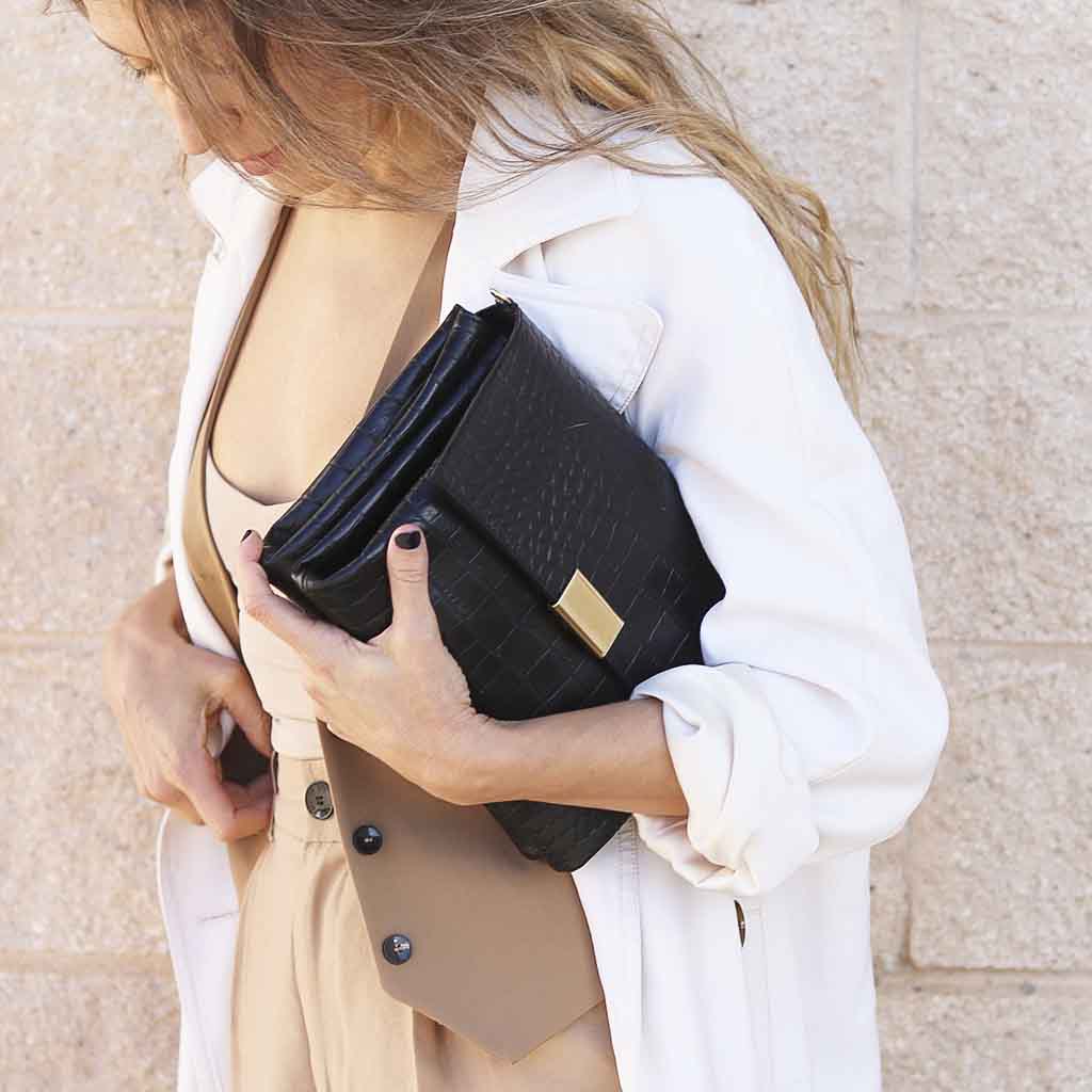 Catalina hazelnut shoulder bag