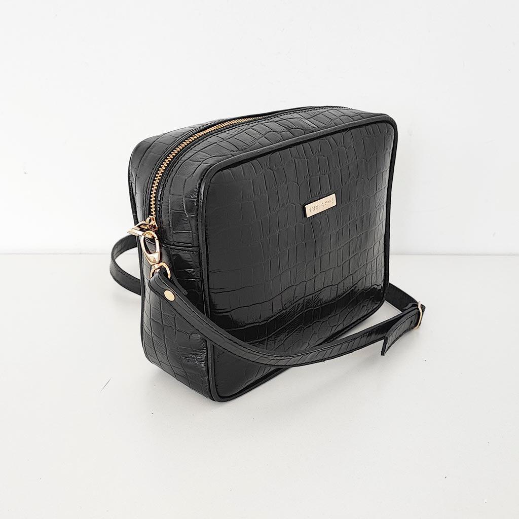 Carlota hazelnut shoulder bag