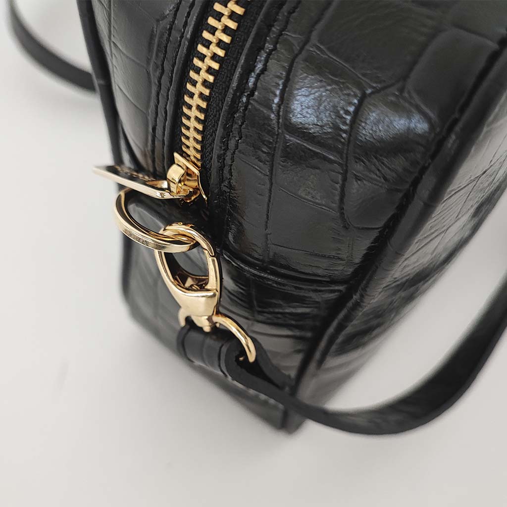 Carlota hazelnut shoulder bag