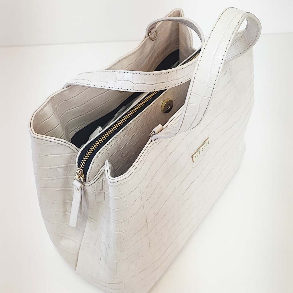 Shopper Patricia Black