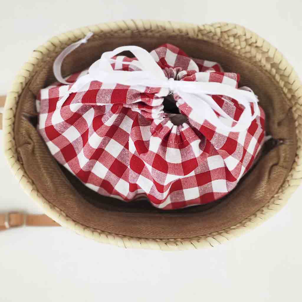capazo natural y vichy rojo