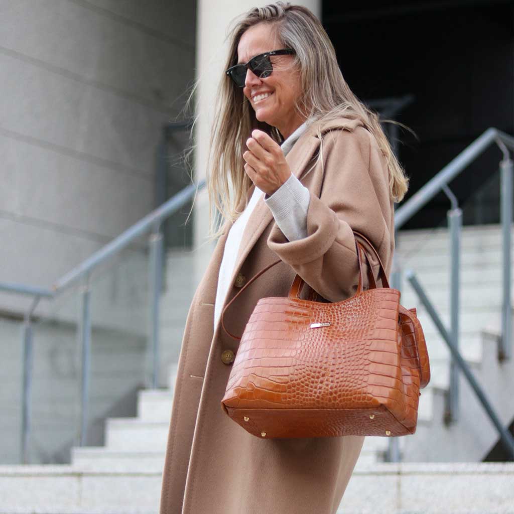 Shopper Patricia avellana