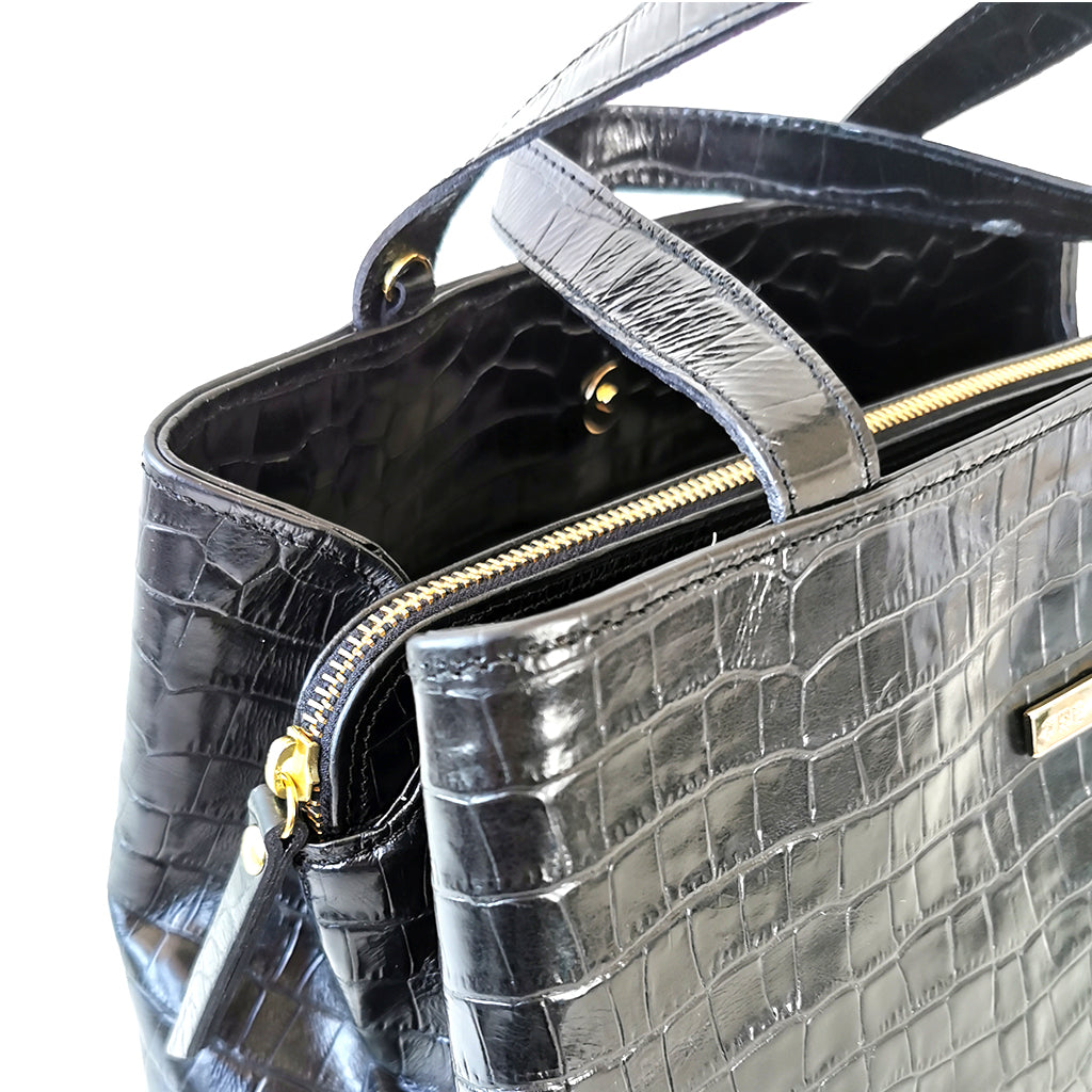 Shopper Patricia Black